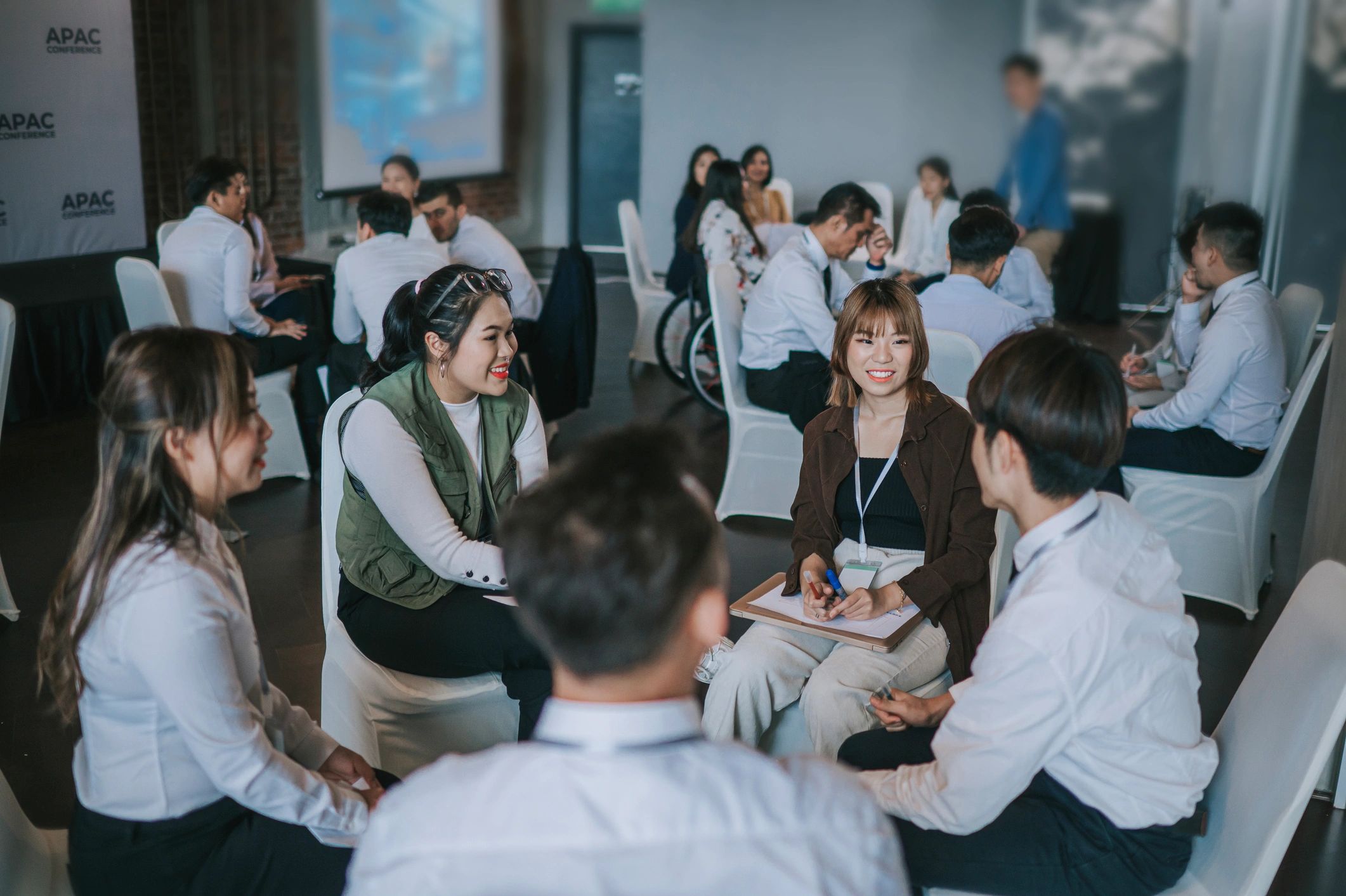 Consulting workshop discussion with business team